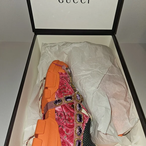 Gucci Women Flashtrek w/Pink Crystal (Special Edition) - NWT, Orginally $2250 - Picture 5 of 10
